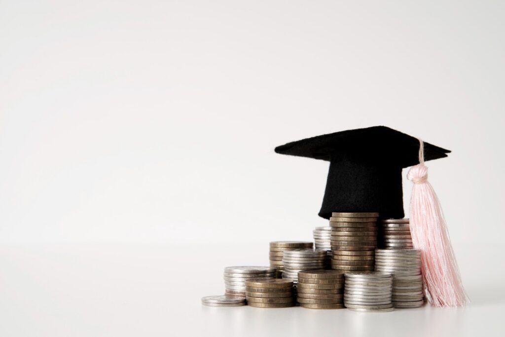 student-loan-biaya-cicilan-kuliah