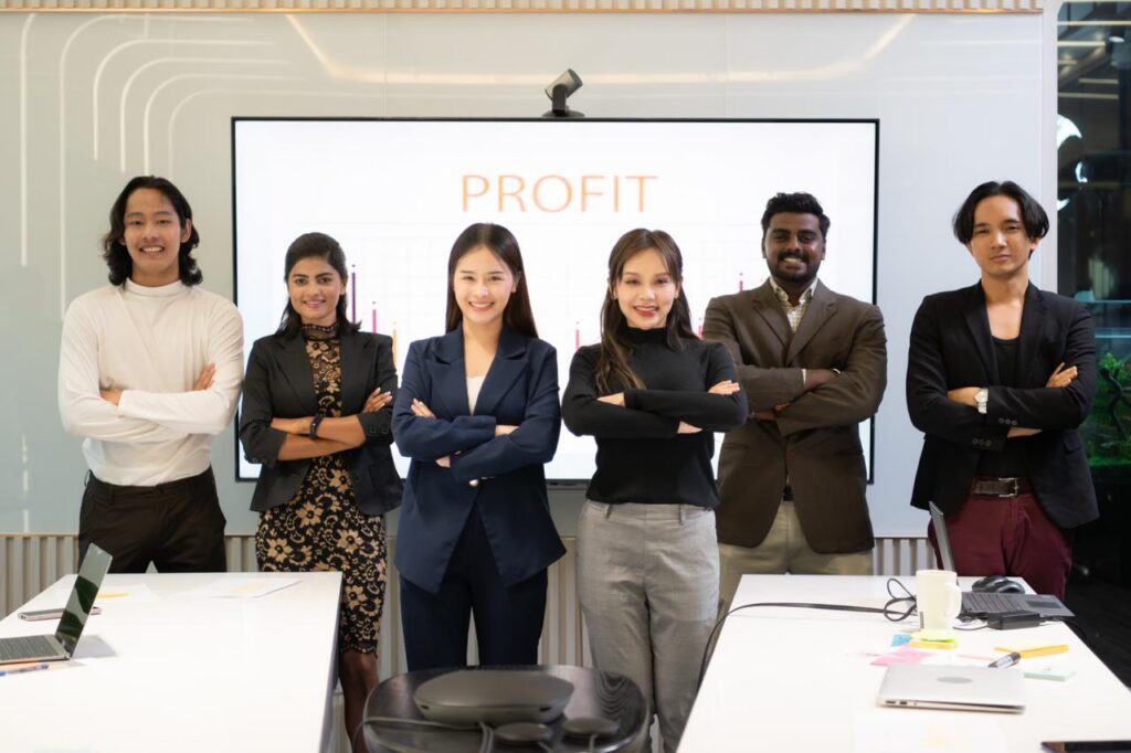 perbedaan omset dan profit