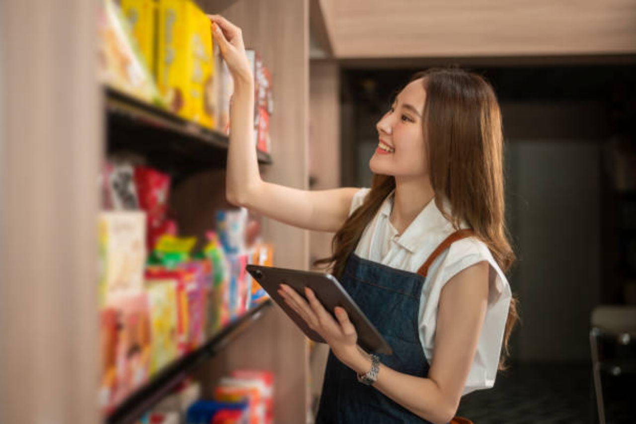 Inventory Adalah: Pengertian dan Perannya dalam Bisnis