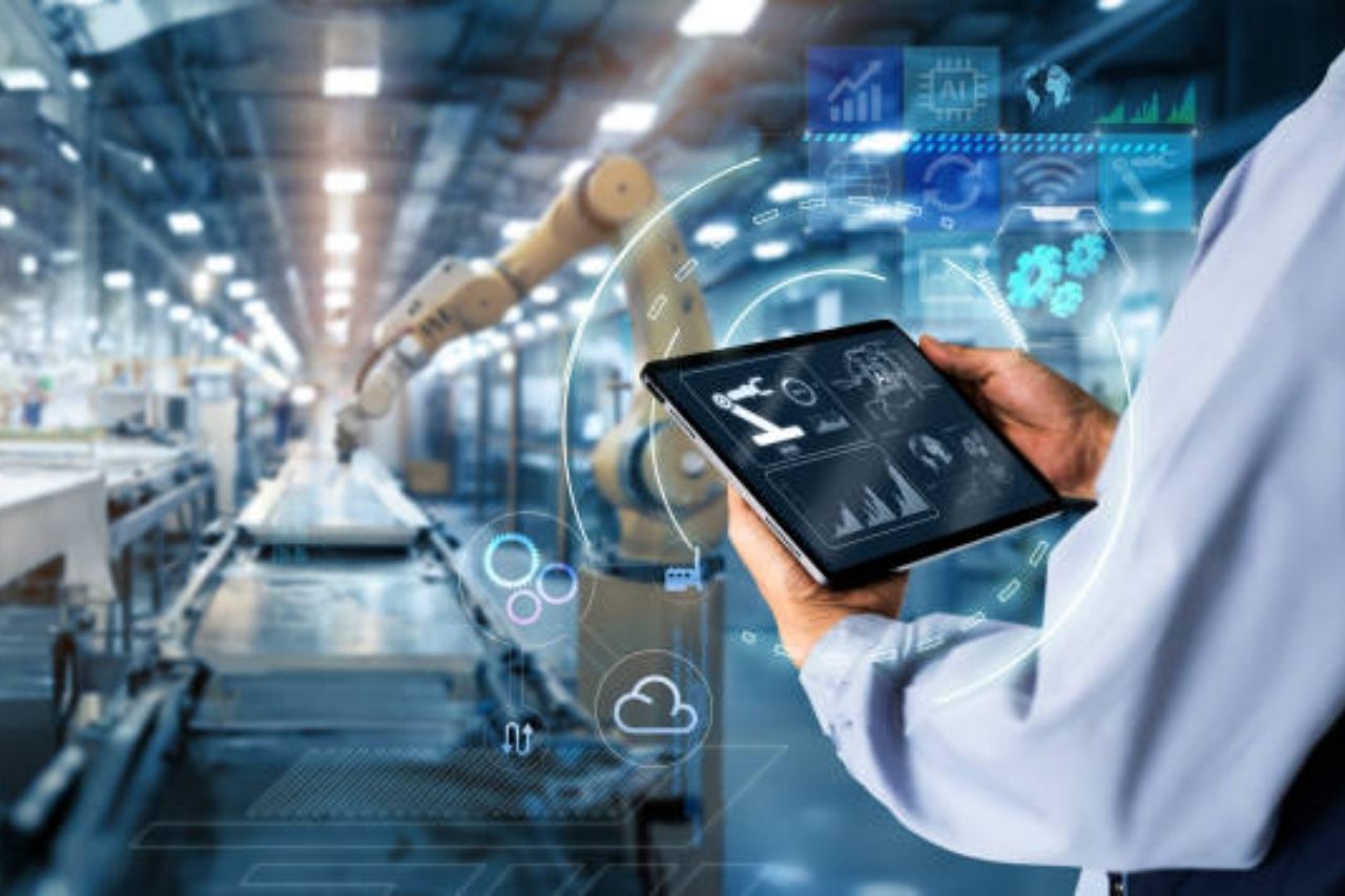 Software Manufaktur: Pengertian, Manfaat, Fitur Utama, dan Rekomendasi