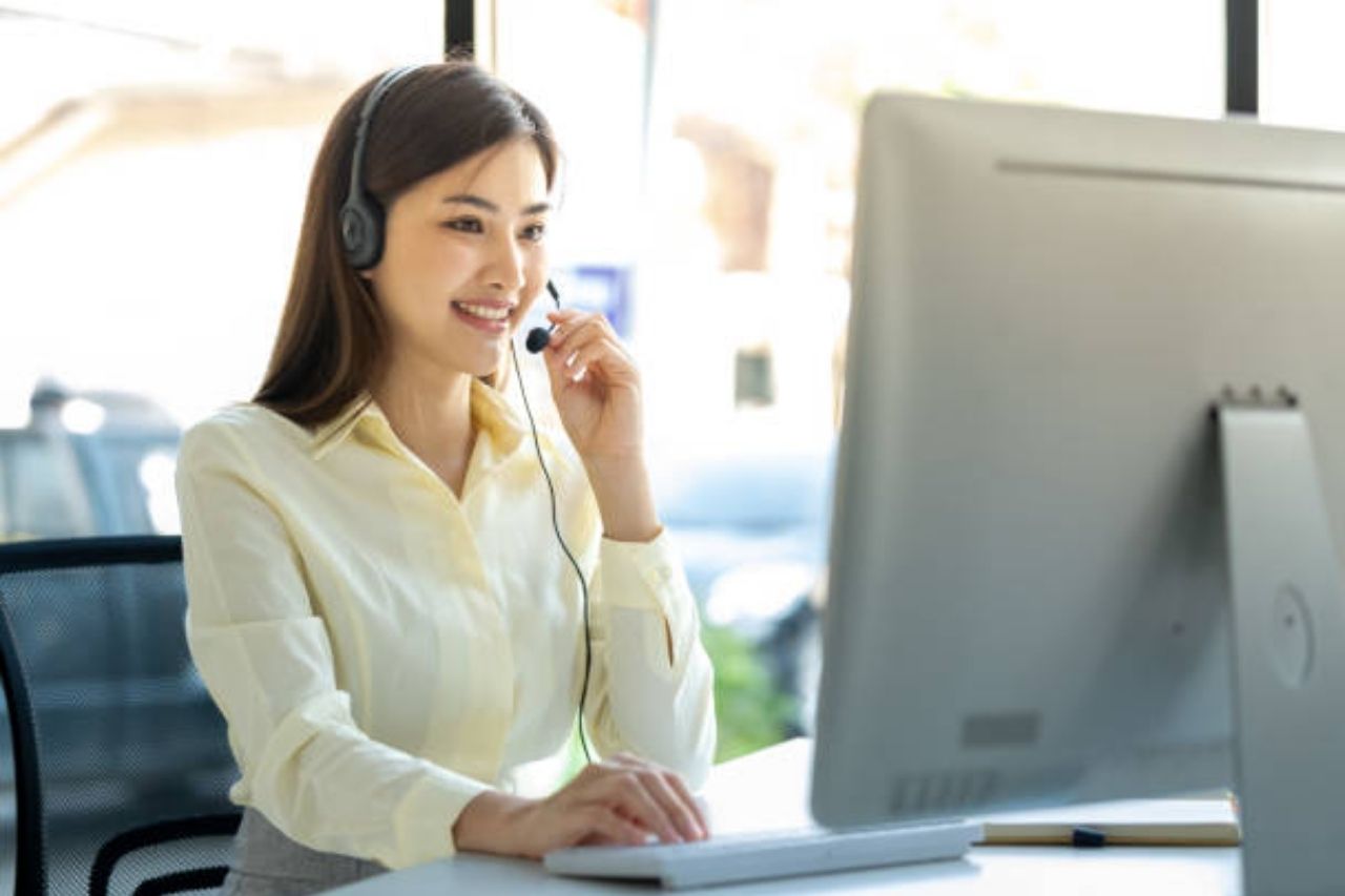 Apa Itu Helpdesk dalam Operasional Bisnis