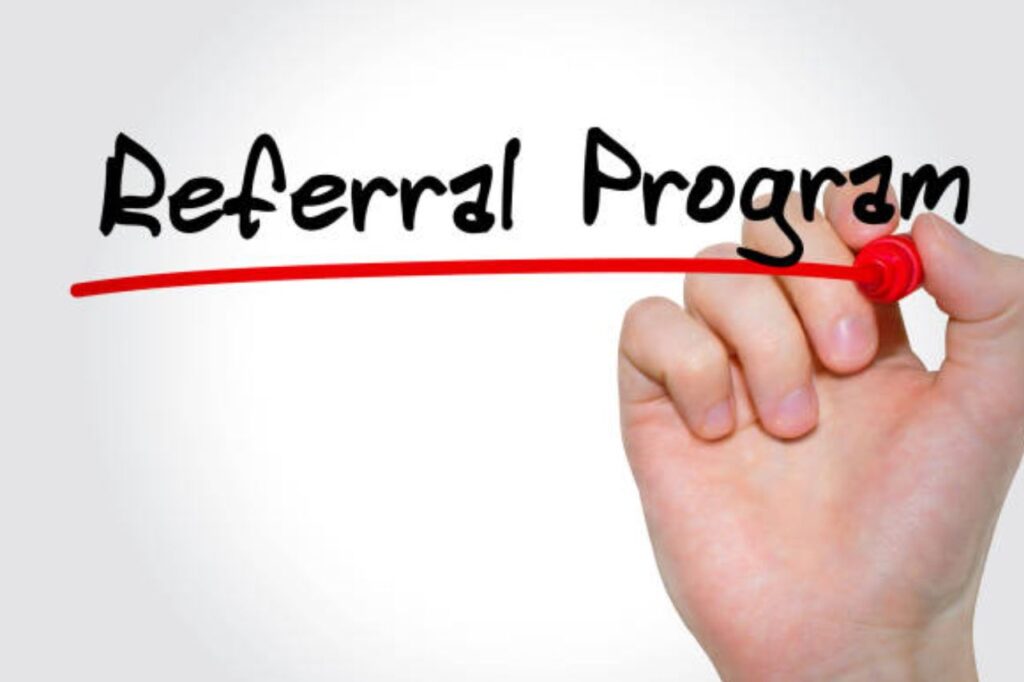 referral program adalah