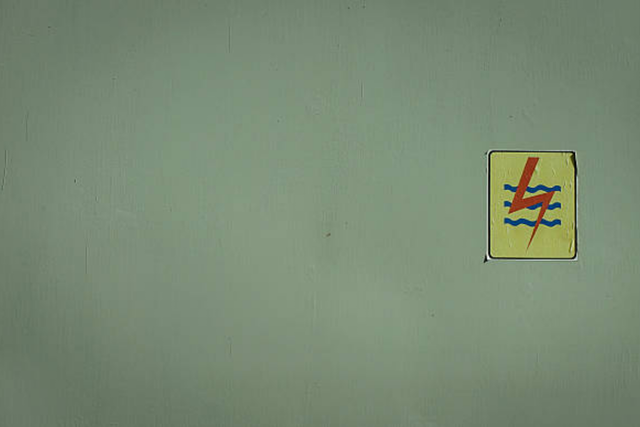 token listrik prabayar atau pascabayar